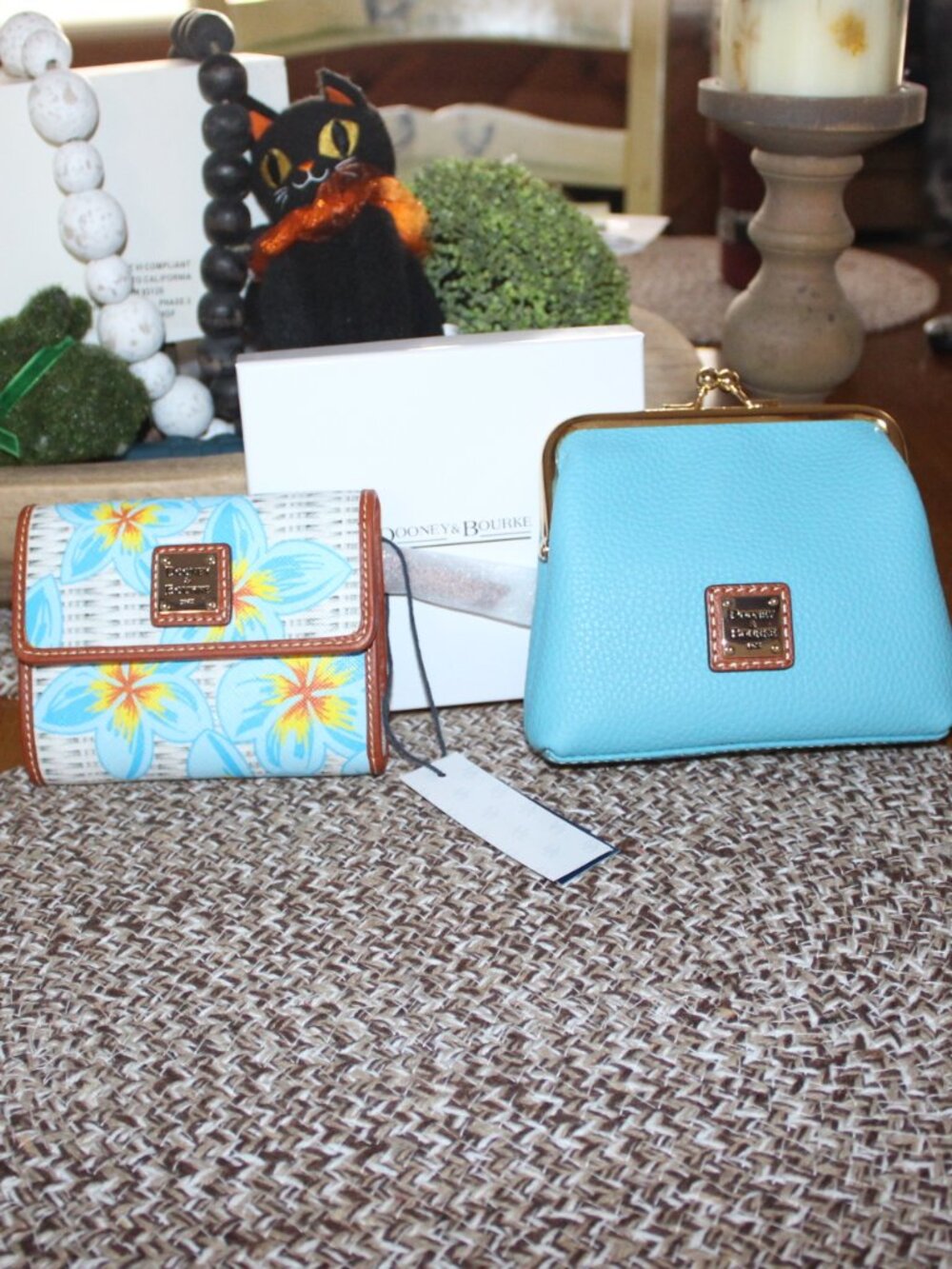 NWT Dooney & Bourke Plumeria Brenna Purse, coin purse & wallet set. STUNNING! - Picture 11 of 15